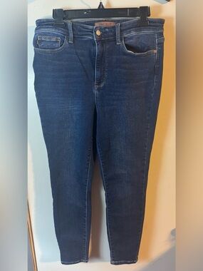 Judy Blue Gently Worn Women’s Dark Blue  Skinny Jeans